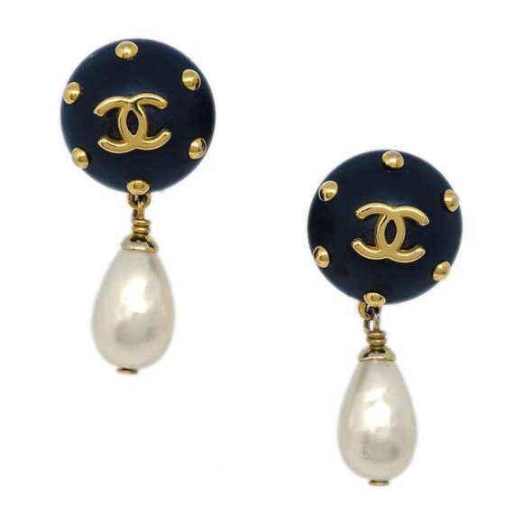 Chanel Artificial Pearl Dangle Earrings Clip-On Gold 96C - Picture 1 of 4